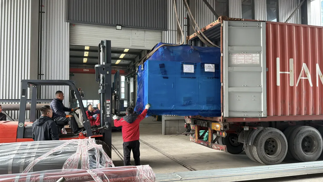 十柜連發 整裝啟程 奔赴海外